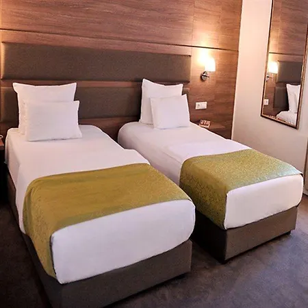Hotel Opera Garni Отель 4*