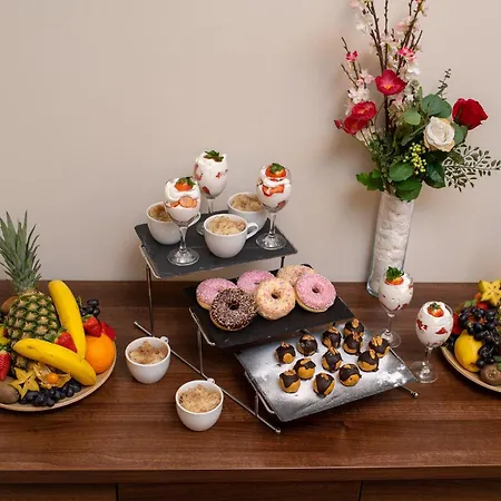 Hotel Opera Garni 4*