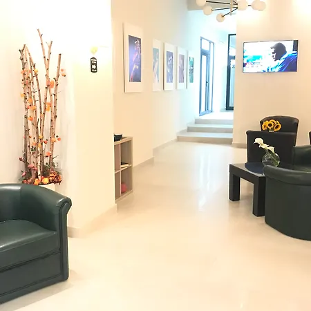 Opera Garni Hotel 4*