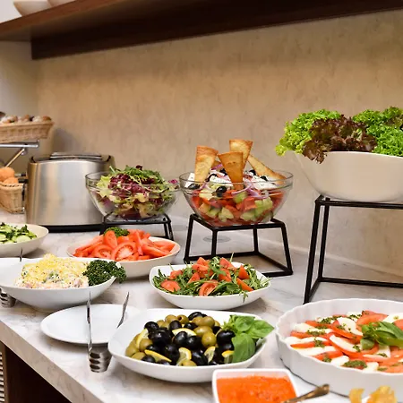 Отель Hotel Opera Garni