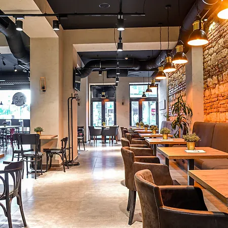 Hotel Opera Garni Отель