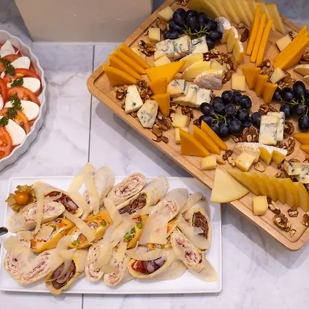 Opera Garni Hotel 4*