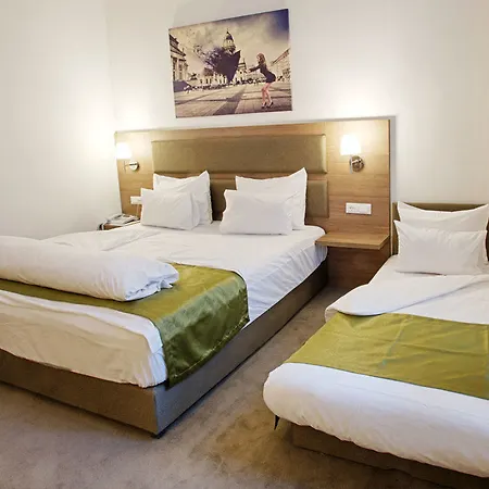 Отель Hotel Opera Garni 4*