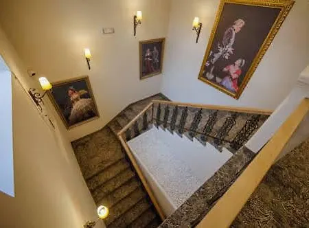 Hotel Opera Garni