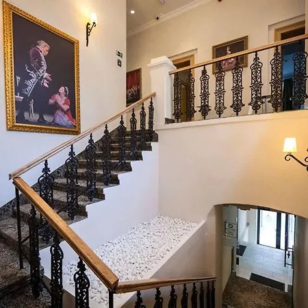 Отель Hotel Opera Garni 4*