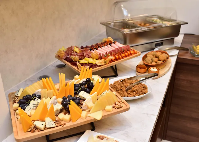 Opera Garni Hotell 4*