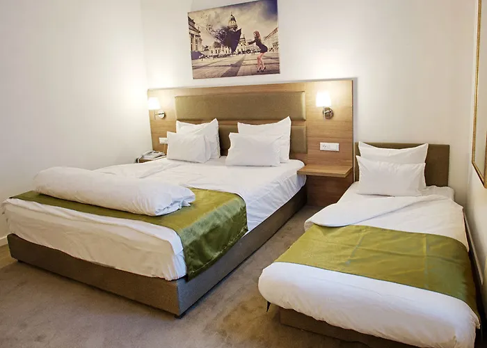 酒店 Opera Garni 4*